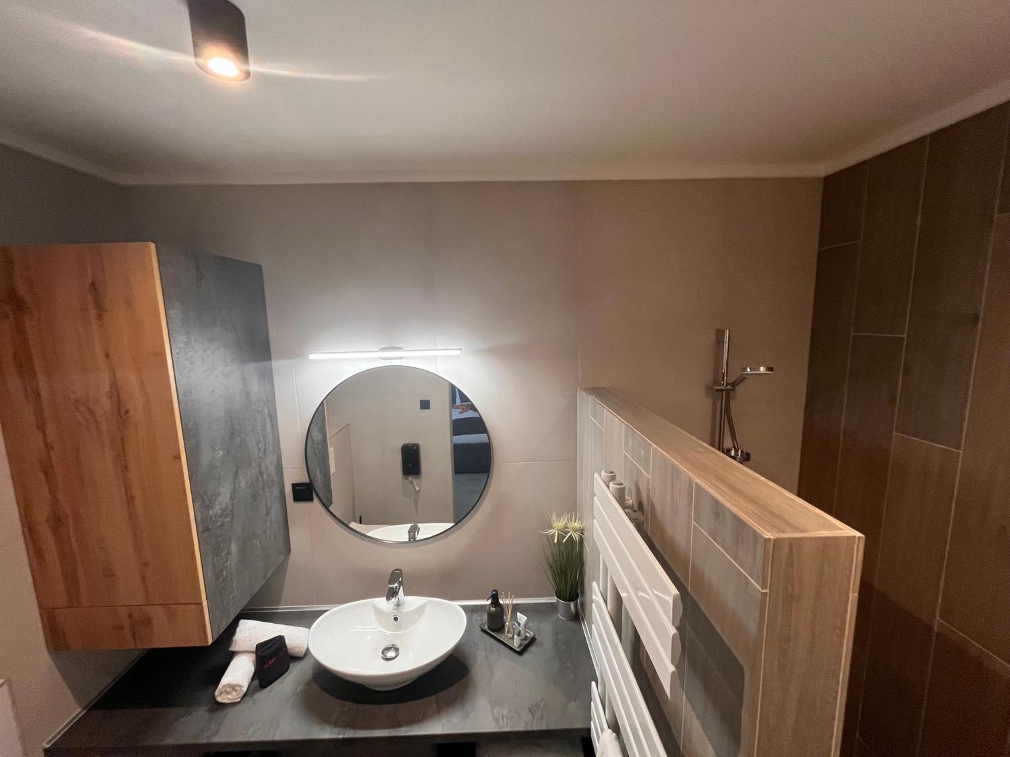 Varkapu Apartmanok 2 Дьюла Экстерьер фото