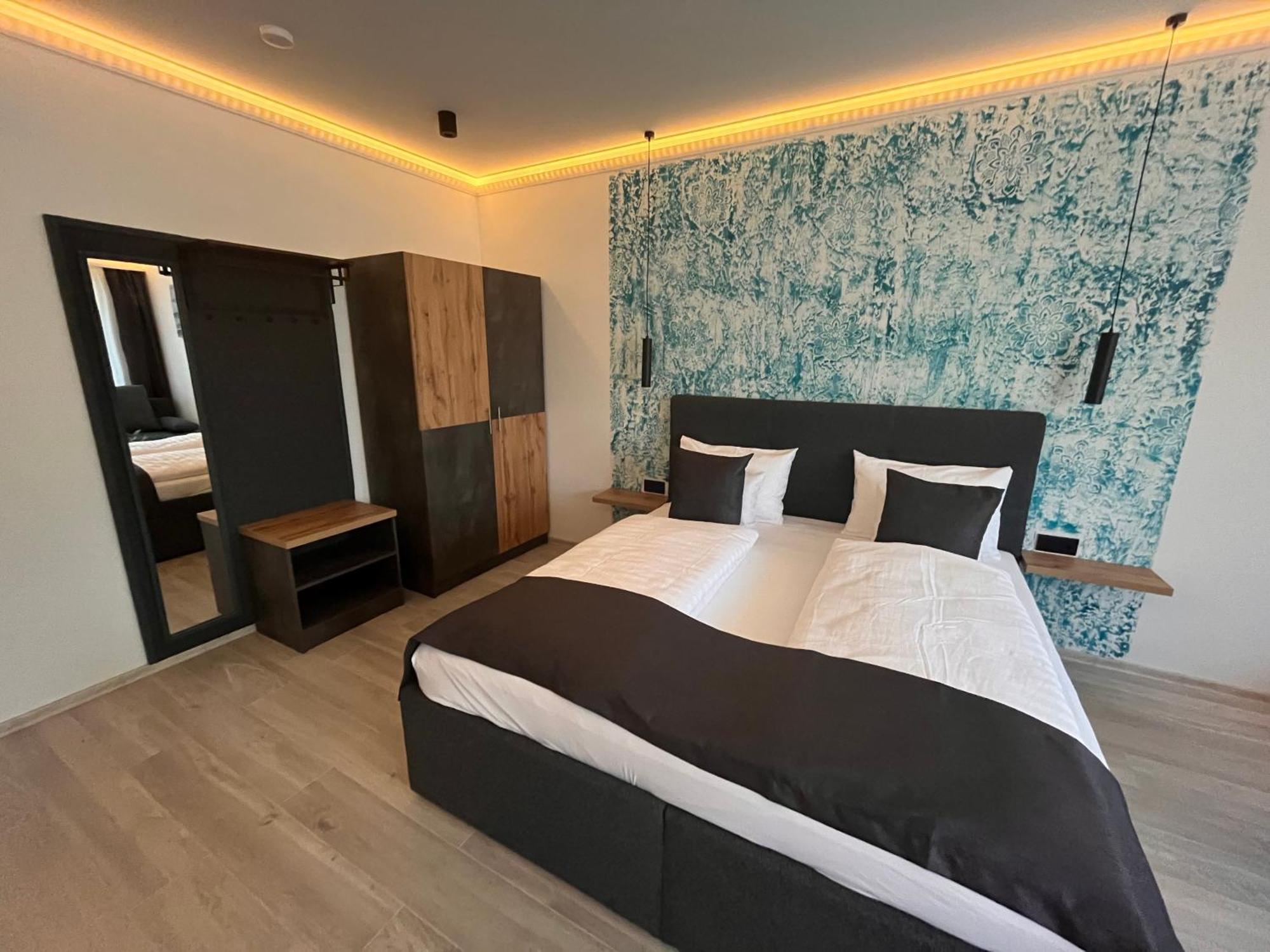 Varkapu Apartmanok 2 Дьюла Экстерьер фото